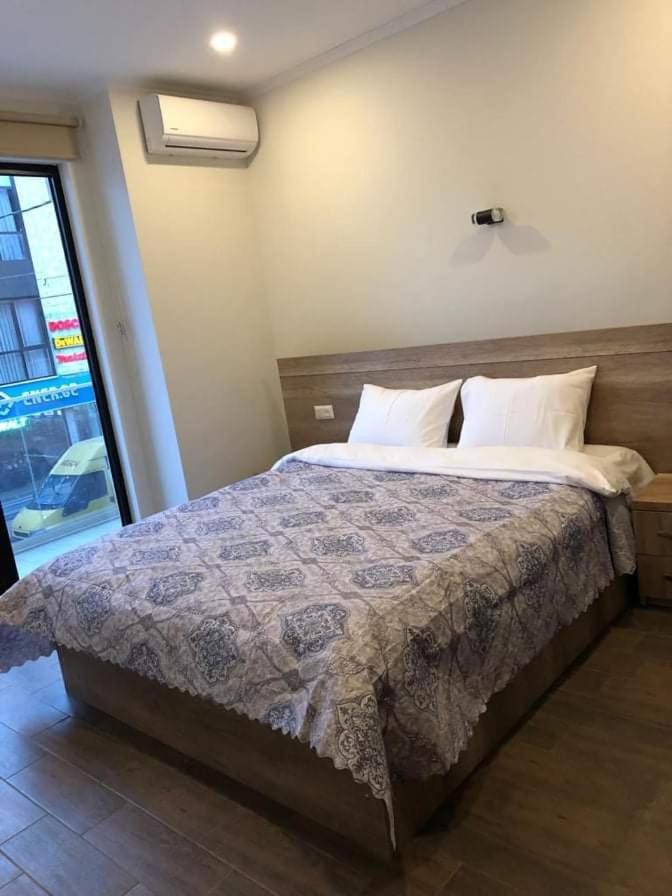 Batumi Hotel מראה חיצוני תמונה